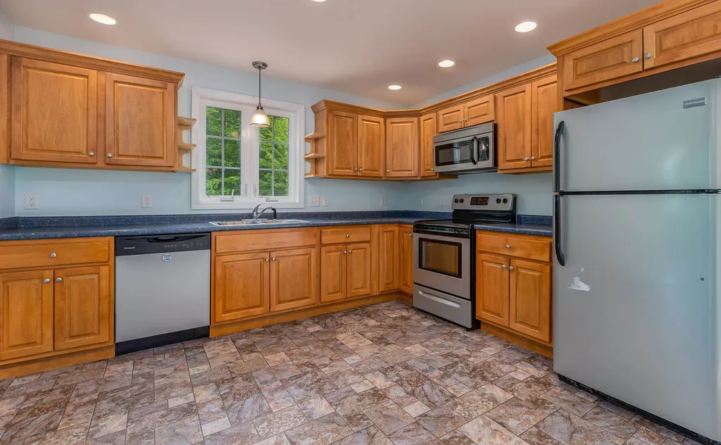 48 Coachman Drive Barrington NH 03825