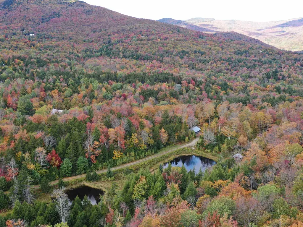 182 Manlin Road Fayston VT 05673