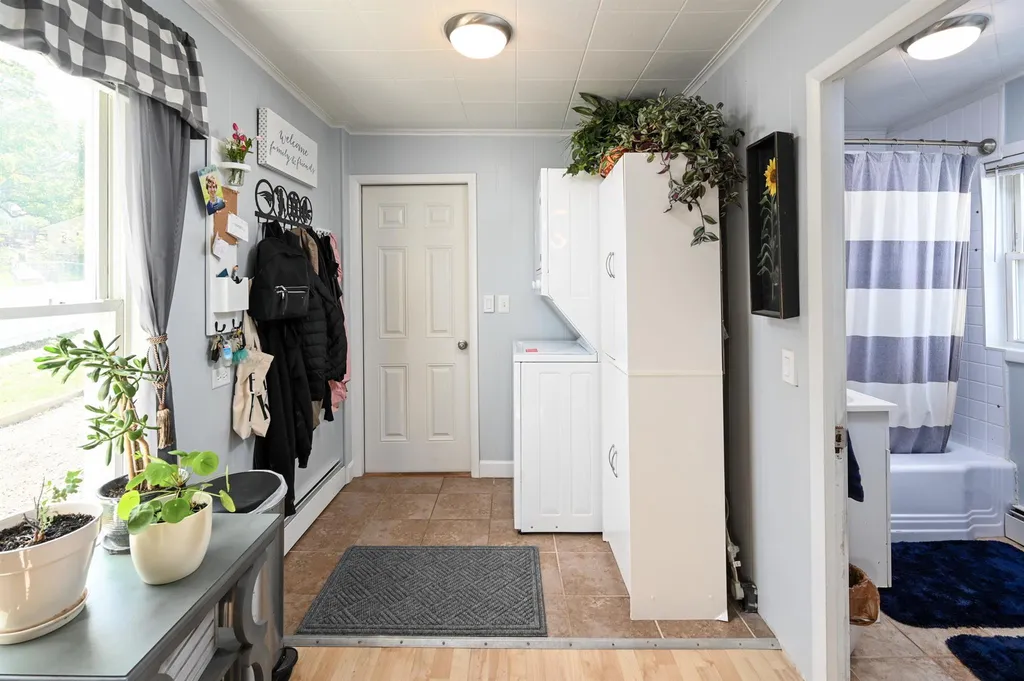 91 Pine Street Laconia NH 03246