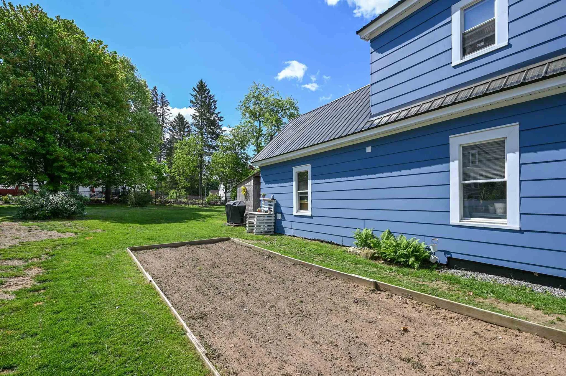 91 Pine Street Laconia NH 03246