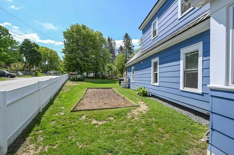 91 Pine Street Laconia NH 03246