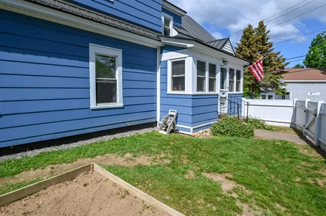 91 Pine Street Laconia NH 03246
