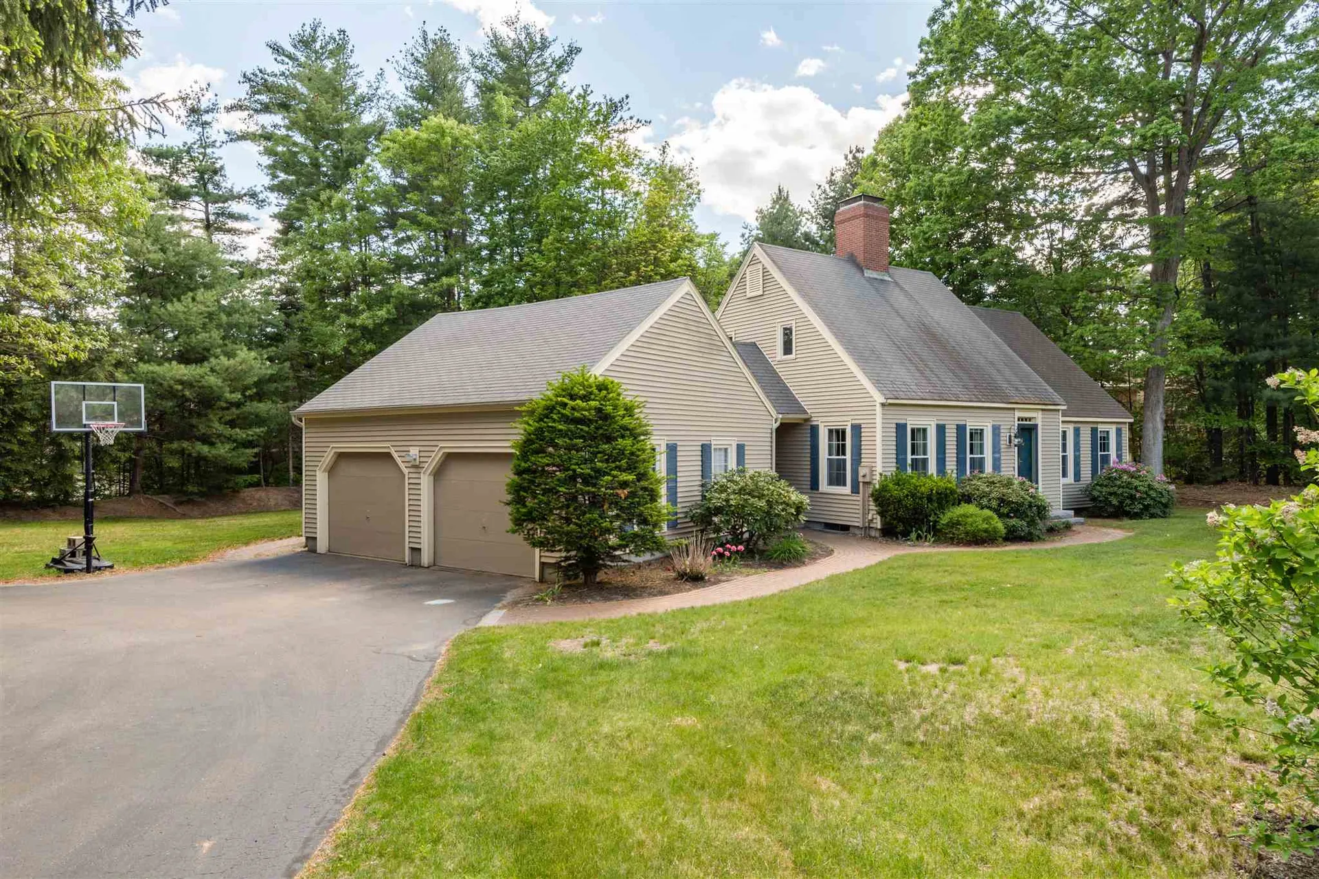 25 Whittemore Street Bedford NH 03110