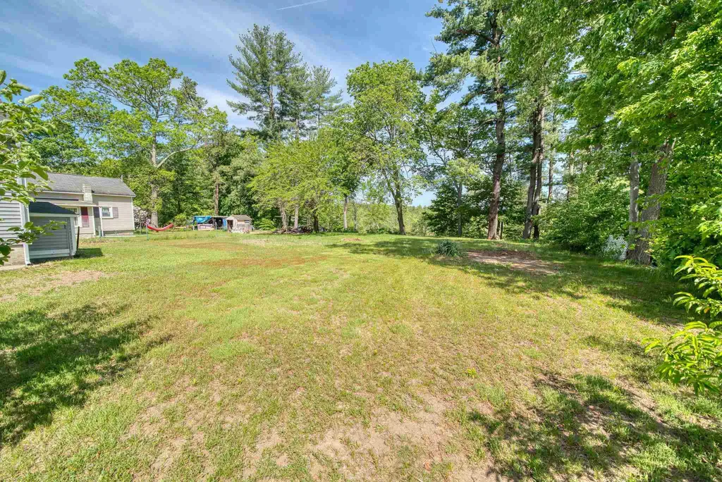 52 Highland Street Hudson NH 03051
