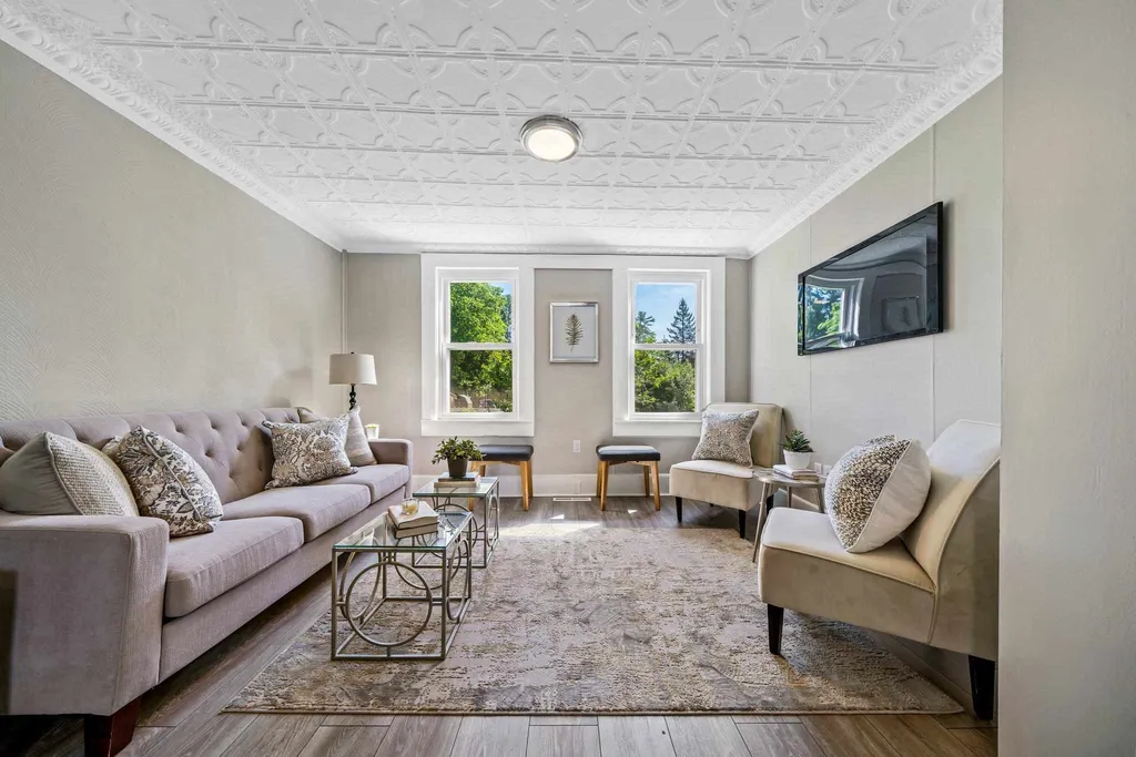 52 Highland Street Hudson NH 03051