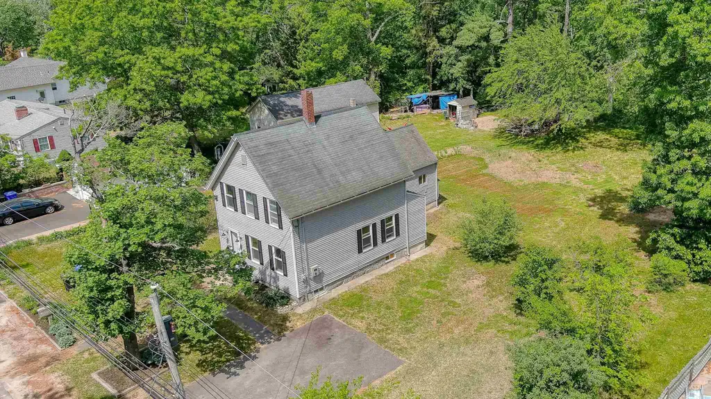 52 Highland Street Hudson NH 03051