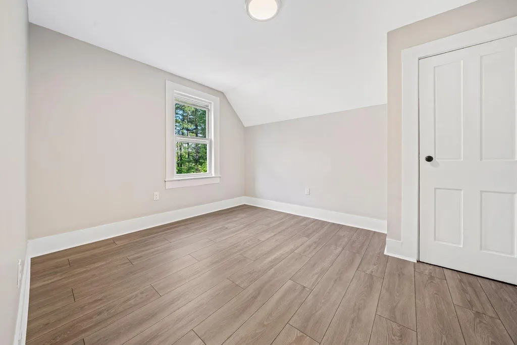 52 Highland Street Hudson NH 03051