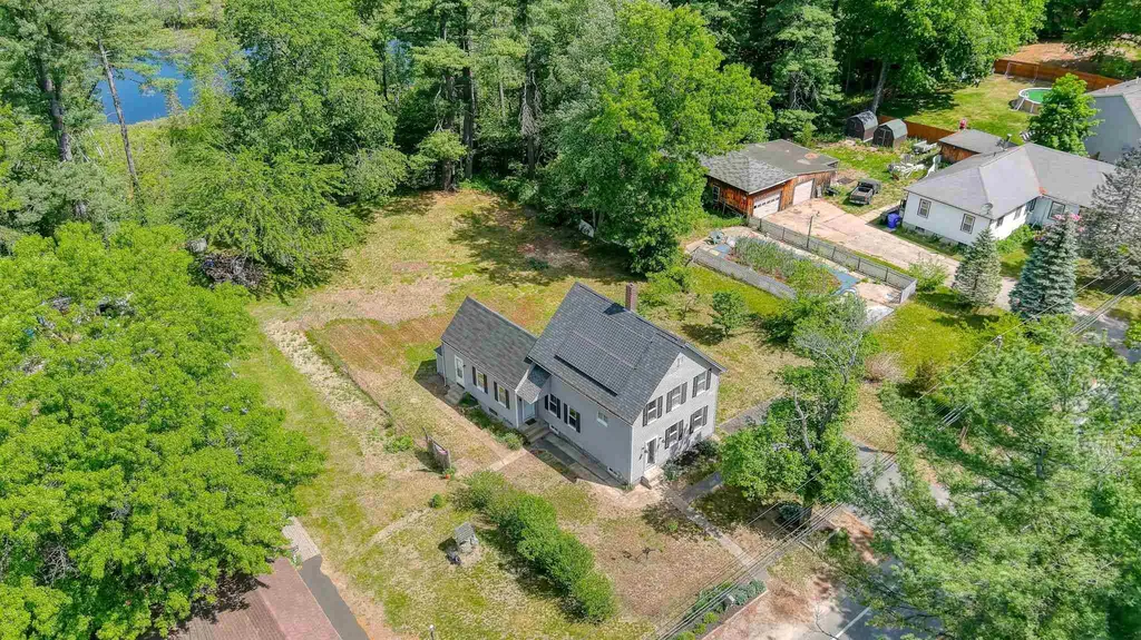 52 Highland Street Hudson NH 03051