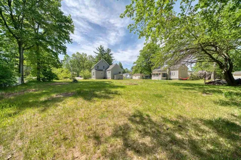 52 Highland Street Hudson NH 03051