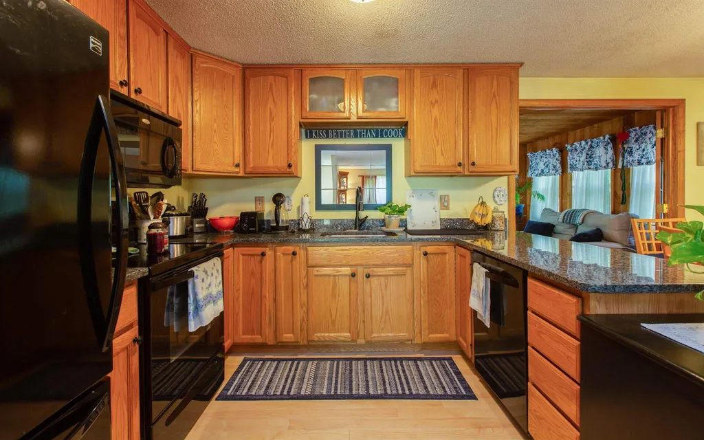 252 High Range Road Londonderry NH 03053