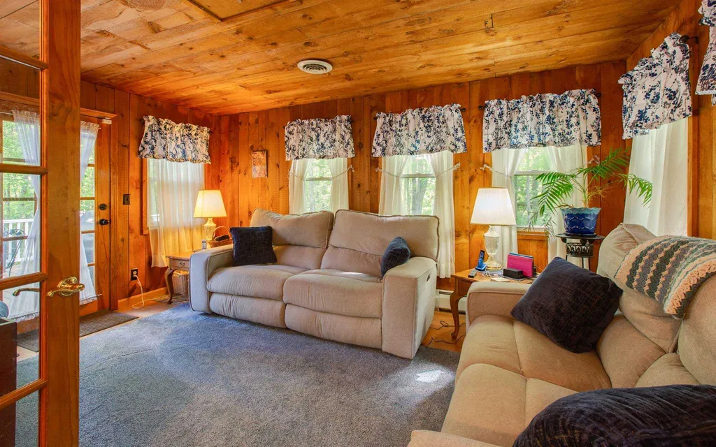 252 High Range Road Londonderry NH 03053