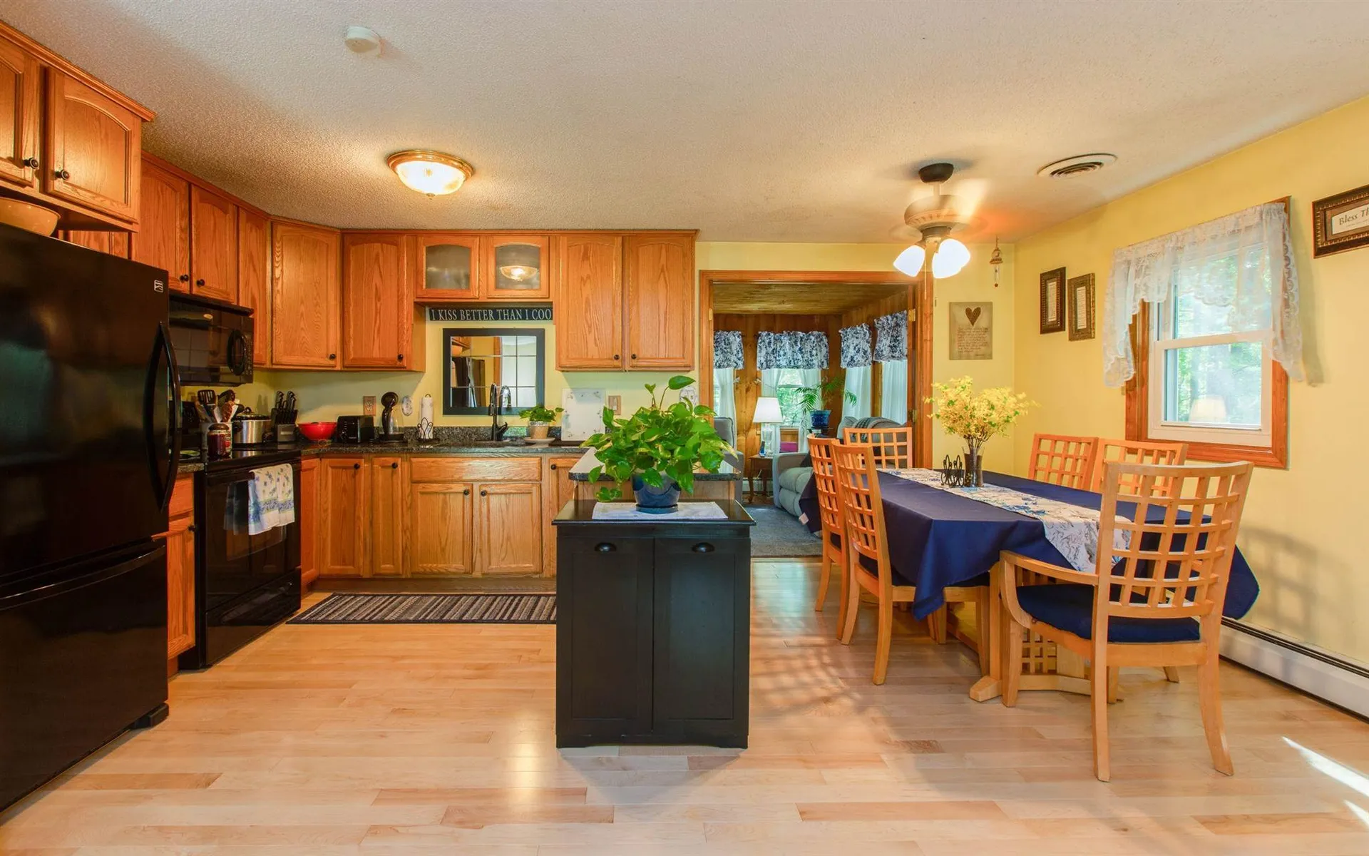 252 High Range Road Londonderry NH 03053