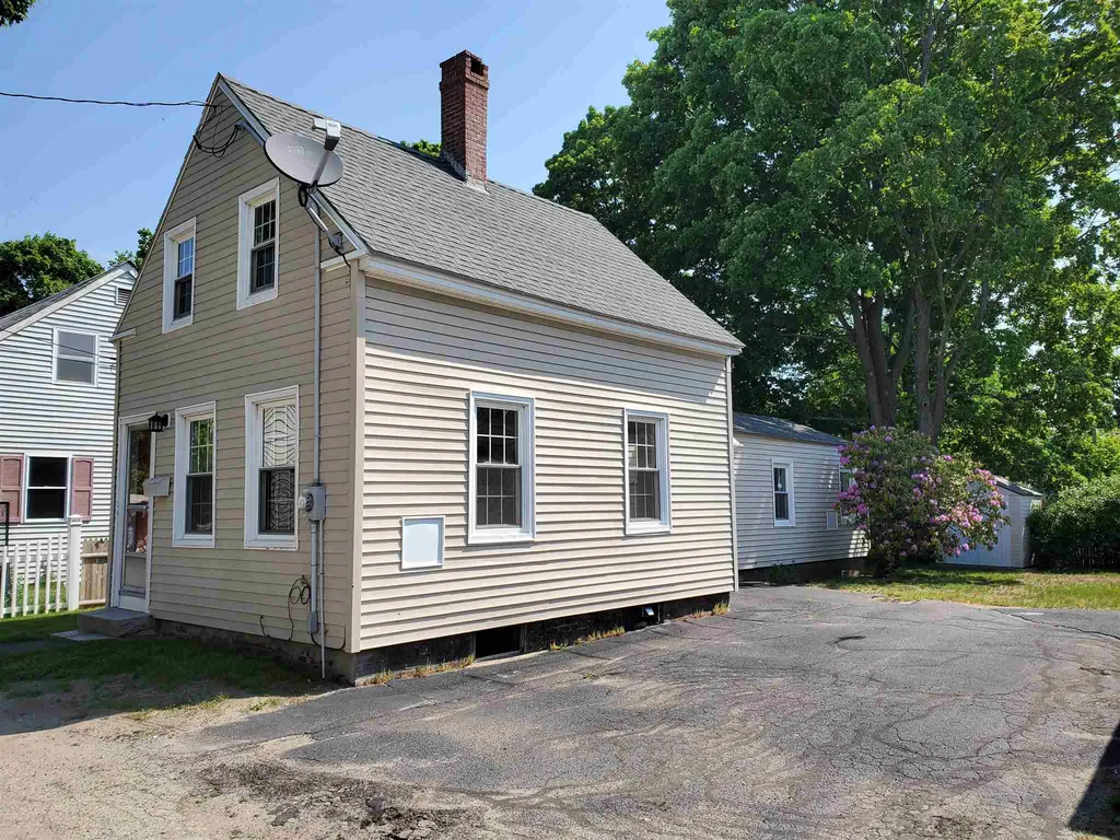 5 Kossuth Street Exeter NH 03833