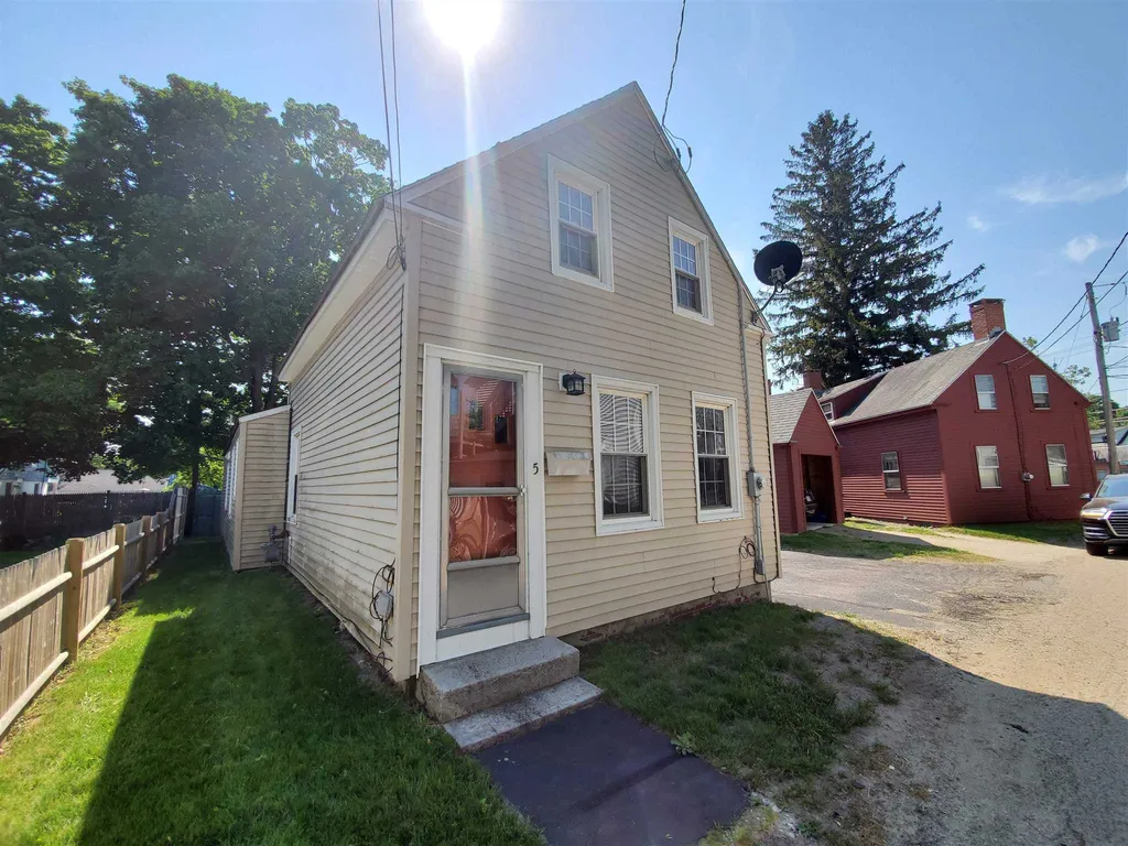 5 Kossuth Street Exeter NH 03833