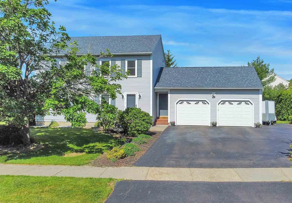 11 Moss Glen South Burlington VT 05403