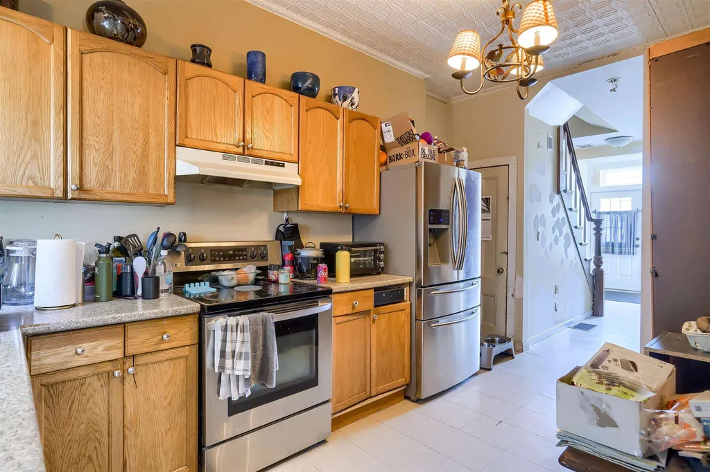 18-20 Hobbs Avenue Nashua NH 03060