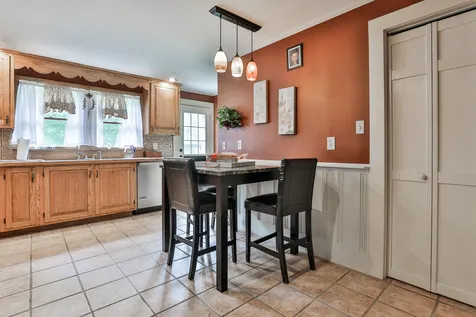 31 Ashbrook Road Exeter NH 03833-4702