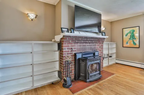31 Ashbrook Road Exeter NH 03833-4702