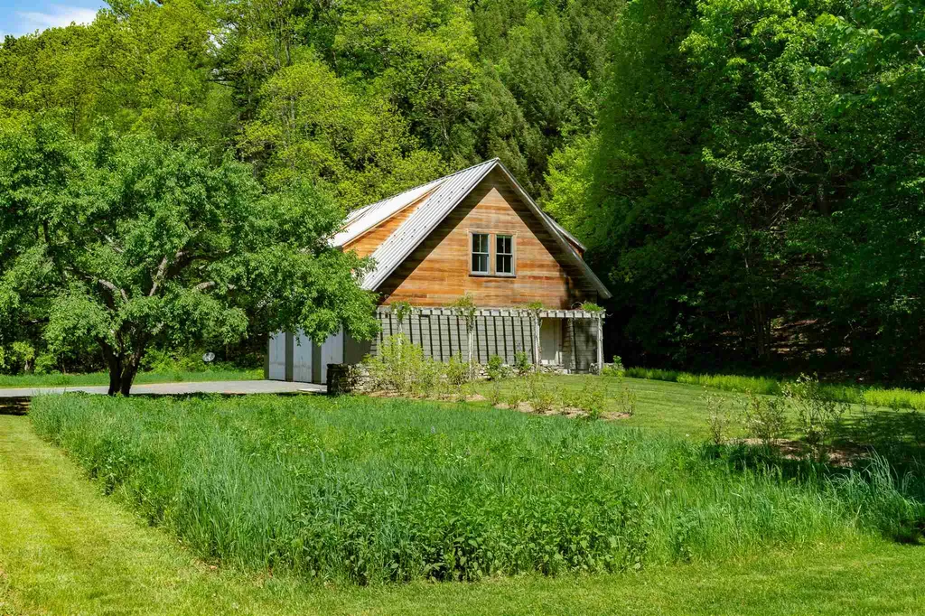 136 River Road Lyme NH 03768