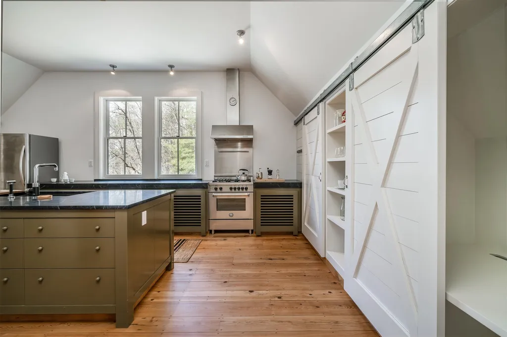 136 River Road Lyme NH 03768