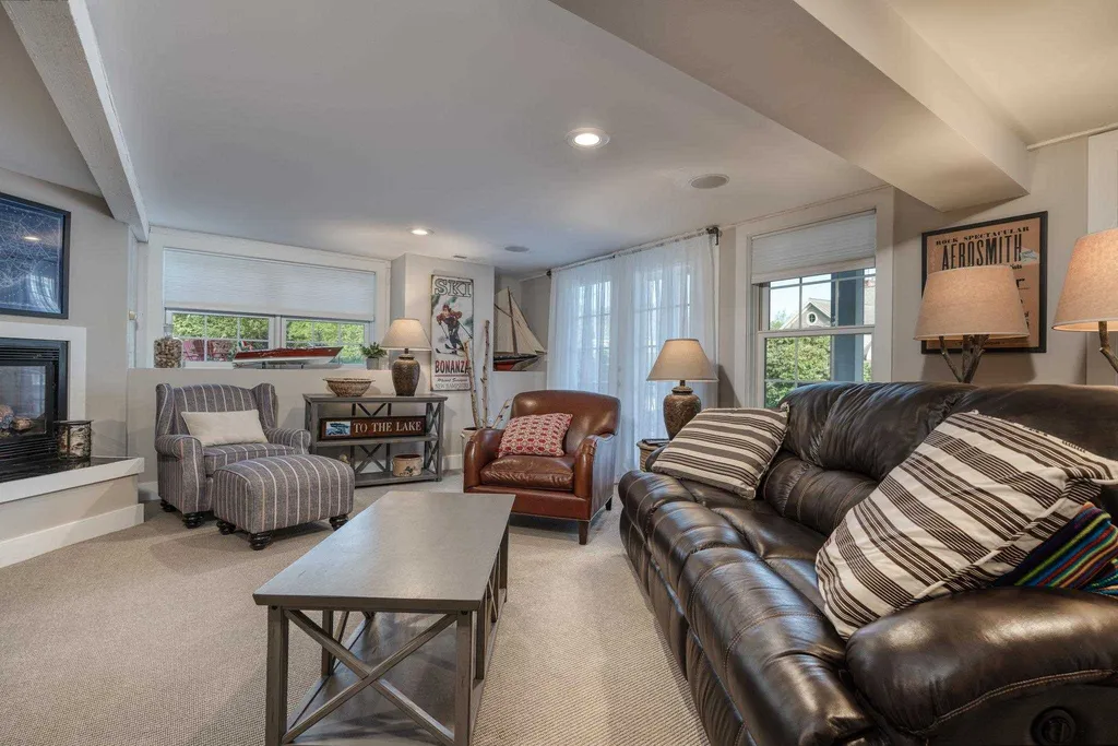 28a Lake Avenue Sunapee NH 03782