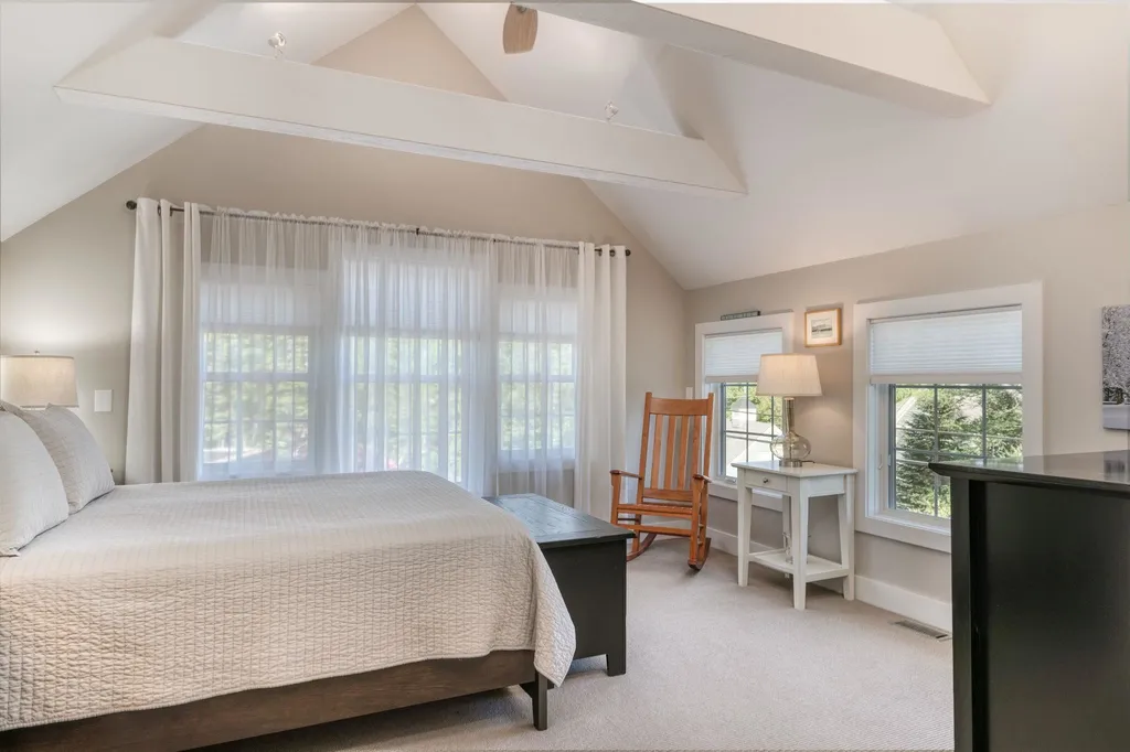 28a Lake Avenue Sunapee NH 03782