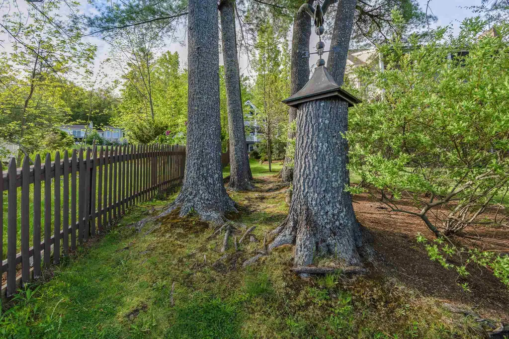 28a Lake Avenue Sunapee NH 03782