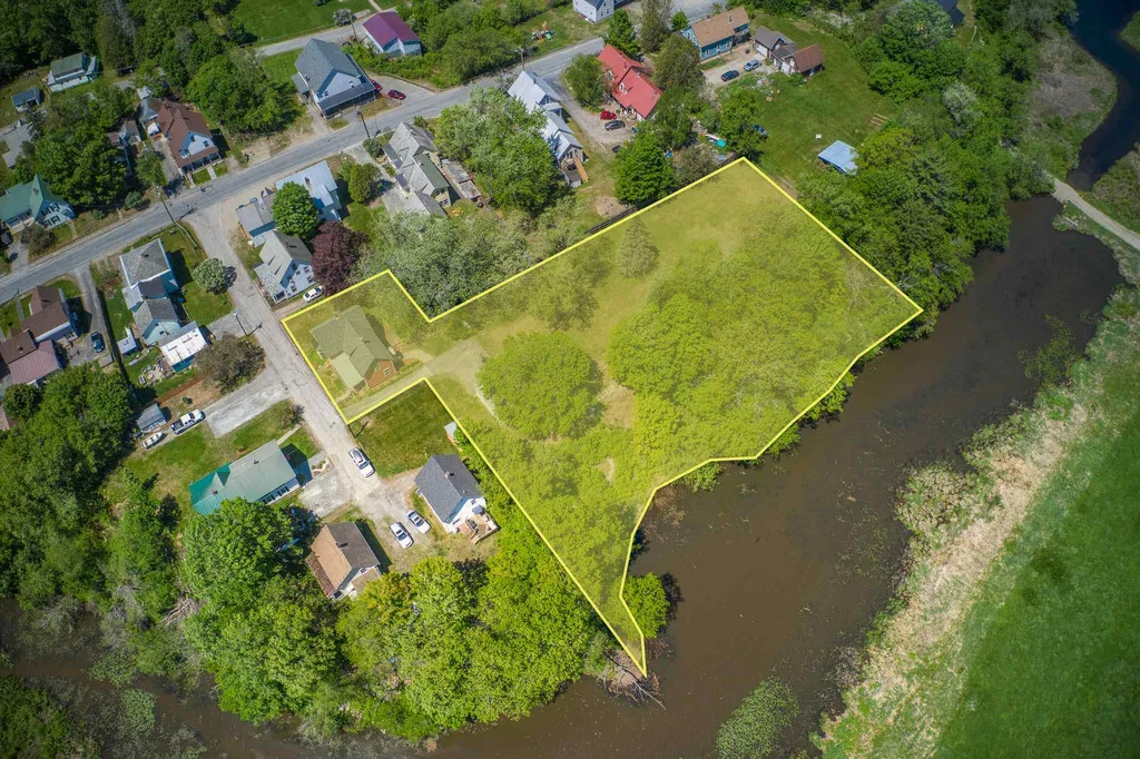 6 Cromwell Drive Haverhill NH 03785