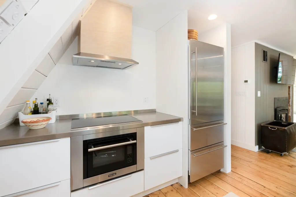 24 Sawmill Shores Road Meredith NH 03253