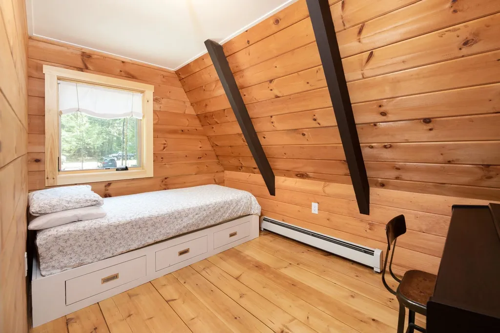 24 Sawmill Shores Road Meredith NH 03253