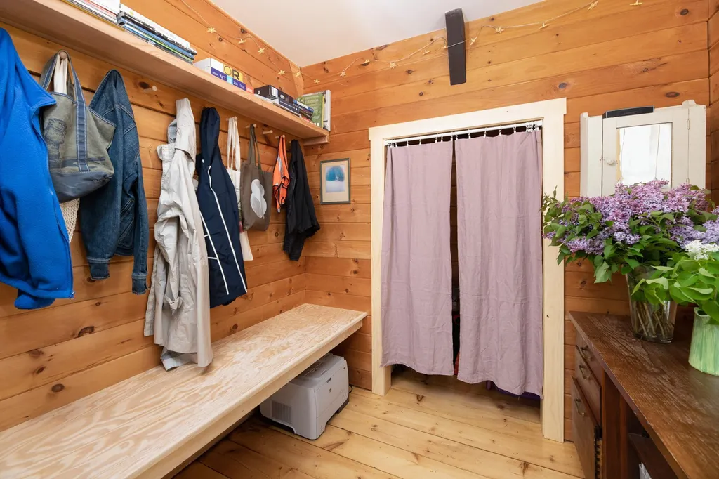 24 Sawmill Shores Road Meredith NH 03253