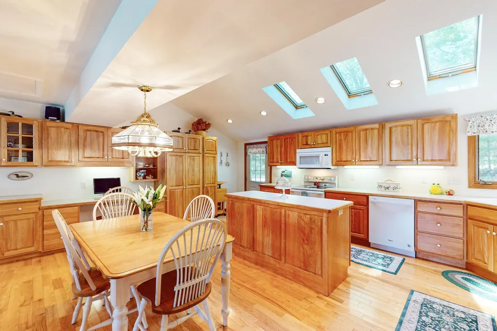 35 Walts Lane Wolfeboro NH 03894