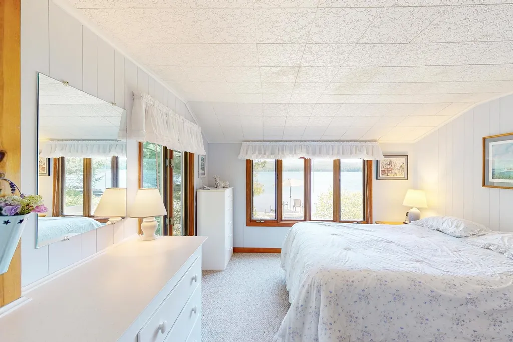 35 Walts Lane Wolfeboro NH 03894