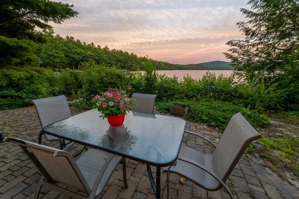 35 Walts Lane Wolfeboro NH 03894