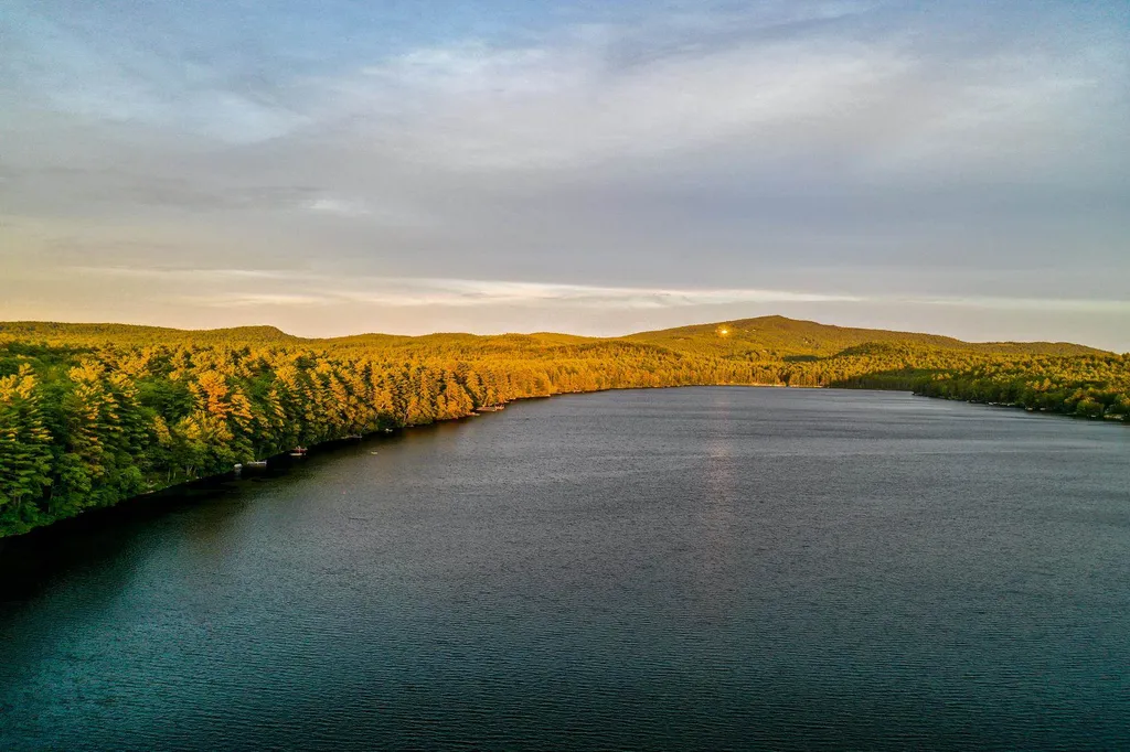 35 Walts Lane Wolfeboro NH 03894