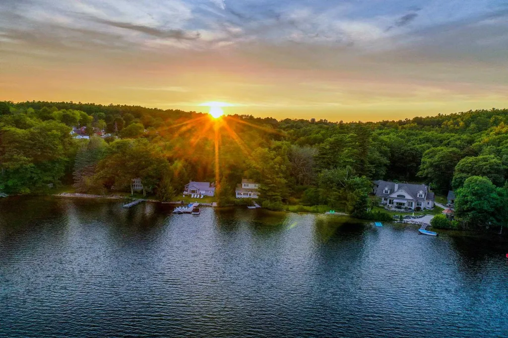 35 Walts Lane Wolfeboro NH 03894