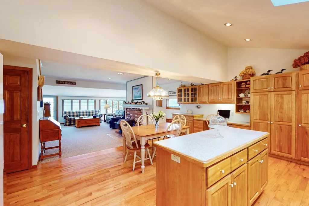 35 Walts Lane Wolfeboro NH 03894