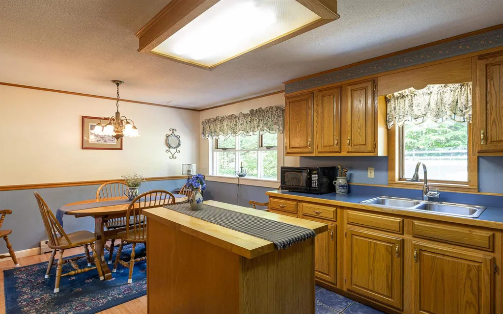 23 Bonnie Brae Drive Alstead NH 03602