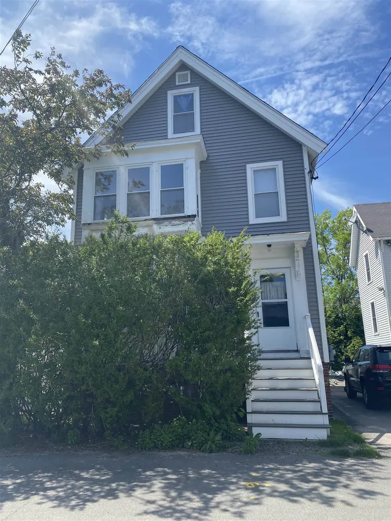 21 Columbia Court Portsmouth NH 03801