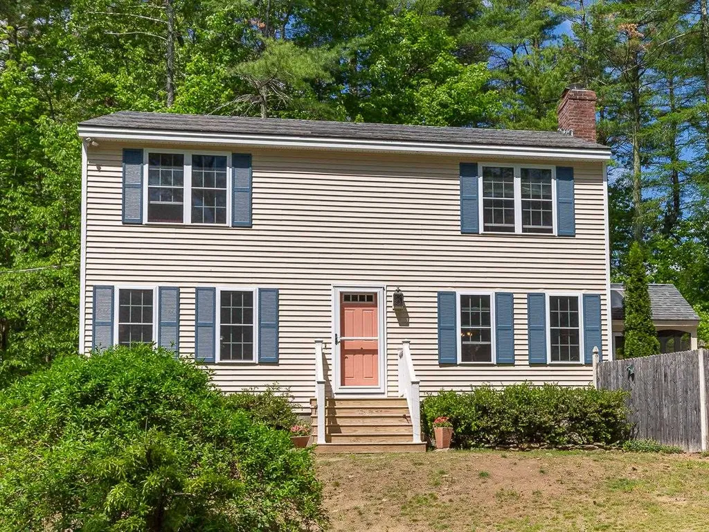 8 Decato Drive Lee NH 03861