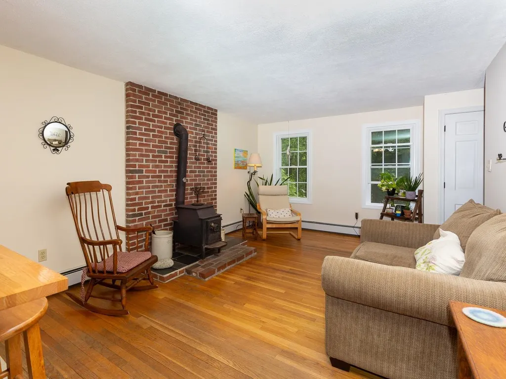 8 Decato Drive Lee NH 03861