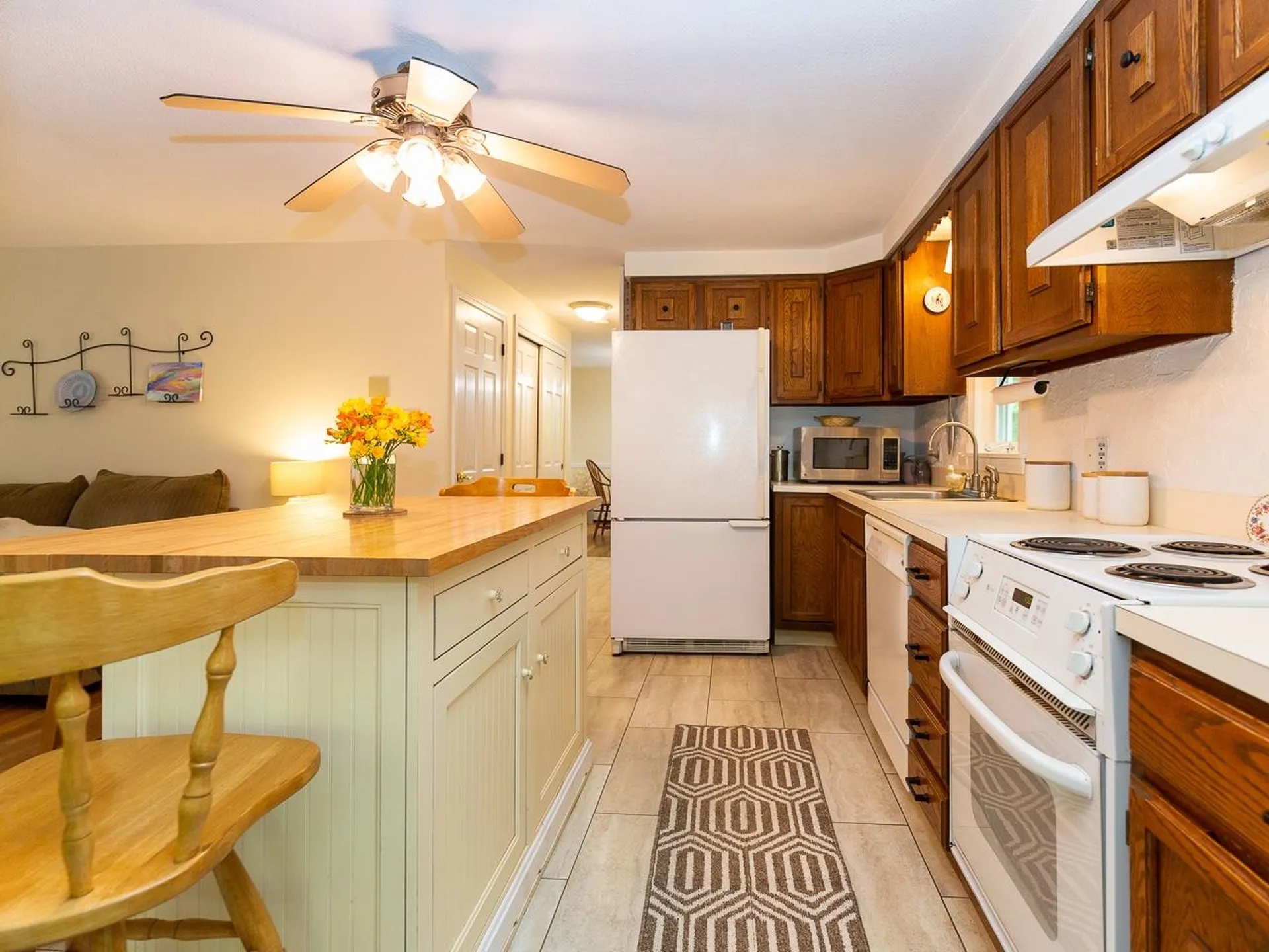 8 Decato Drive Lee NH 03861