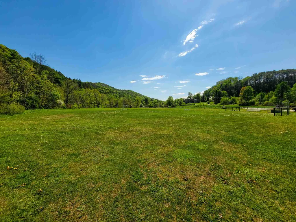 12 Creamery Road Chelsea VT 05038