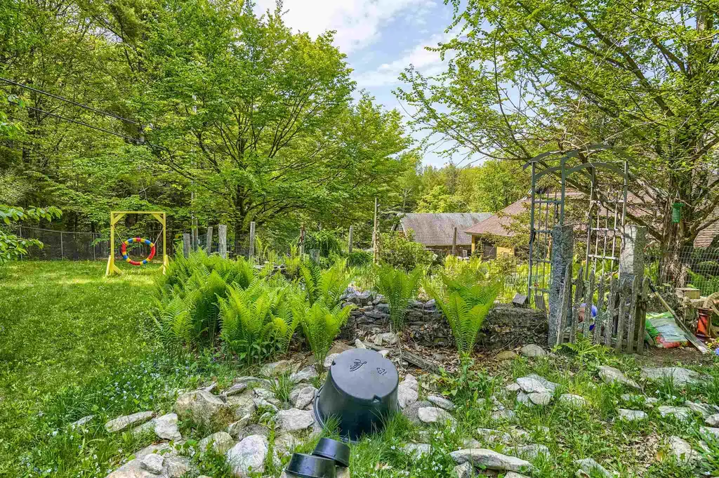 1006 Pleasant Pond Road Francestown NH 03043