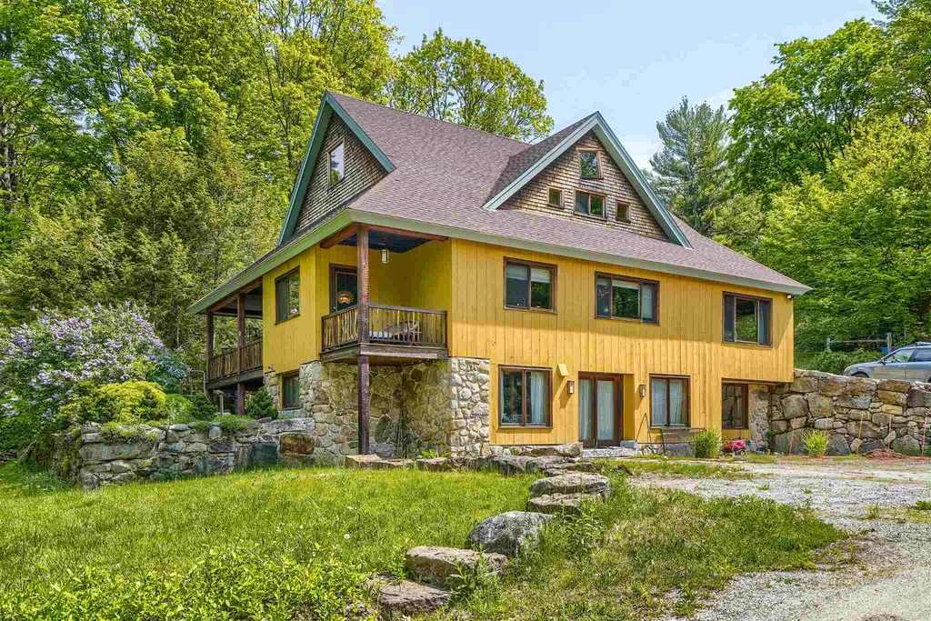 1006 Pleasant Pond Road Francestown NH 03043