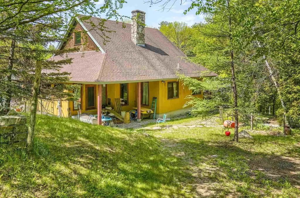 1006 Pleasant Pond Road Francestown NH 03043