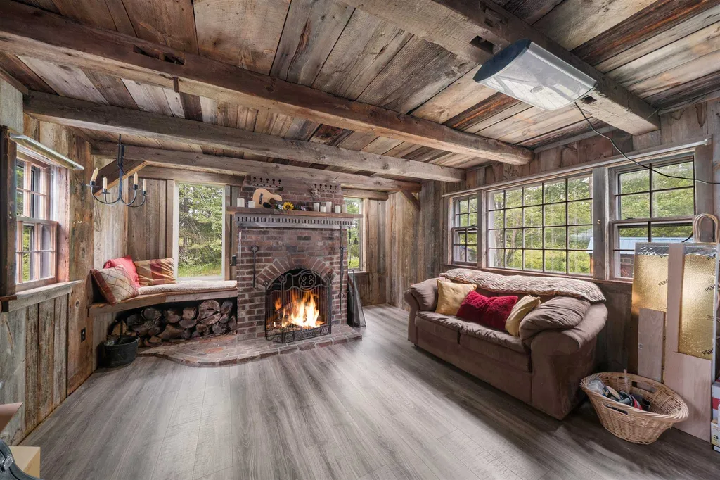 82 Hermit Woods Road Sanbornton NH 03269