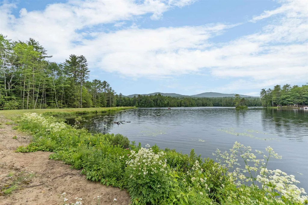 82 Hermit Woods Road Sanbornton NH 03269