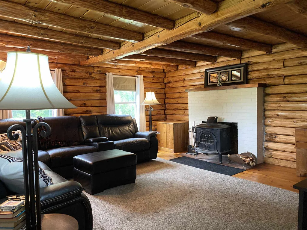 157 Turkey Hill Road Newport NH 03773