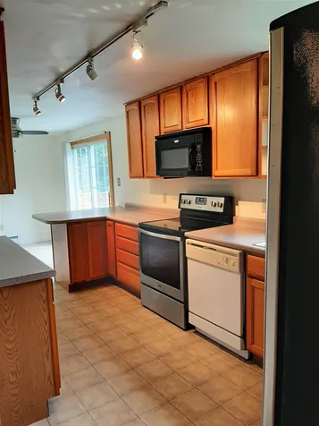 122 Silver Lane Vernon VT 05354